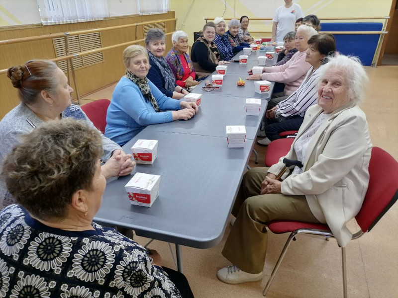 Михаил Рыхтик поздравил активистов ТОС «Комсомольский» с Днем пожилого человека