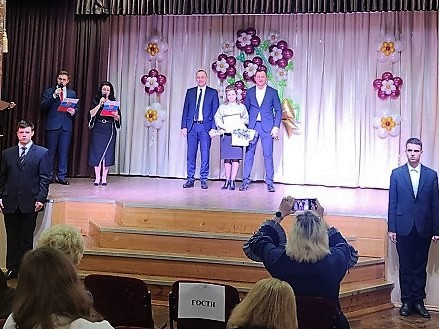 Светлана Досаева и Дмитрий Сивохин поздравили педагогов и воспитателей образовательных учреждений Нижегородского района