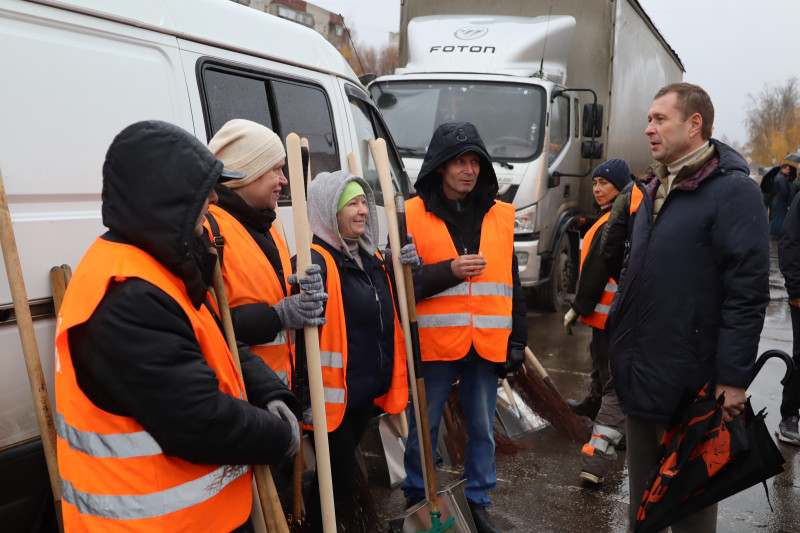 Зимой Нижний Новгород убирать от снега будут  порядка 600 единиц техники и более тысячи рабочих
