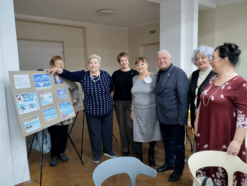 Владимир Тарасов помог реализовать творческие инициативы «серебряных» талантов