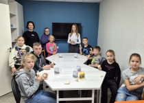 Развиваемся в ТОС №5 — мастер-класс по созданию фигурок для пальчикового театра