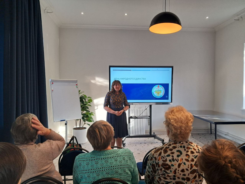 О происхождении праздника Дня народного единства узнали жители ТОС поселка Комсомольский