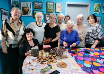 Мастерицы клуба «Володарские посиделки» ТОС микрорайона по улицам Коминтерна-Свободы и поселка Володарский