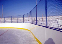 Члены постоянной комиссии Думы по городскому хозяйству обсудят вопросы сноса аварийных домов и содержания дворовых хоккейных площадок