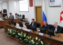 «По итогам года городской бюджет вырос на 20%  по сравнению с первоначальными цифрами», - Марк Фельдман