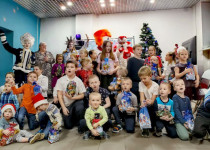 Совет ТОС №6 дарит новогоднюю сказку детям из многодетных семей Автозаводского района