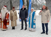 Евгений Чинцов дал старт социальному проекту «Новый год в каждый двор»