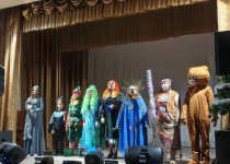 В микрорайоне «Доскино» прошли новогодние концертные программы для жителей