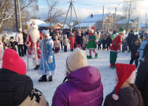 В Новом Доскино состоялся яркий новогодний праздник для жителей