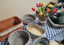 Бумажная лоза: как сплести из газетных трубочек что угодно