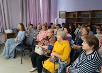 Я памятник себе воздвиг нерукотворный…