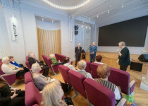 Жители ТОС № 6 приняли участие в профилактическом мероприятии по защите от мошенников