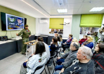 Активисты ТОС №6 и социальные участковые Автозаводского района посетили патриотическое пространство «Защитники Отечества»