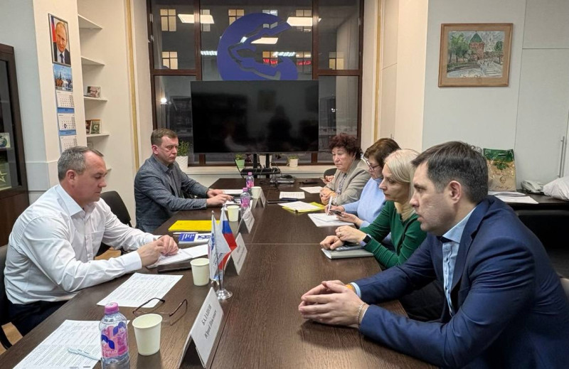 Евгений Чинцов провел прием граждан в Региональной общественной приемной  Партии «Единая Россия»