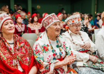 Творческий коллектив ТОС №10 «Мончегорский» принял участие в городском фестивале в Доме народного единства