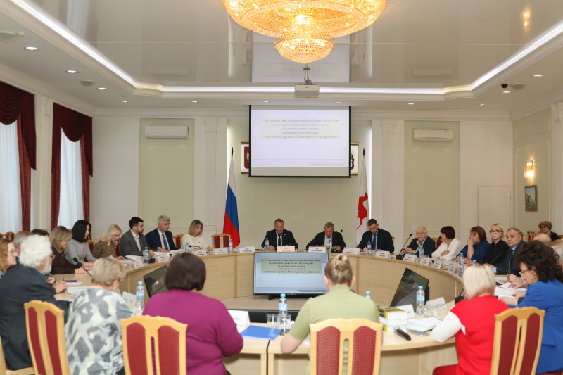 Евгений Чинцов провел первое заседание Комитета по увековечению памяти  выдающихся личностей и исторических событий в обновленном составе