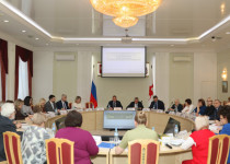 Евгений Чинцов провел первое заседание Комитета по увековечению памяти  выдающихся личностей и исторических событий в обновленном составе