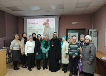 Встреча жителей ТОС №16 поселка Мостоотряд с иереем Александром Мигачевым в библиотеке им. Радищева
