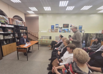 Иван Корниенко представил отчет о работе на встрече с жителями избирательного округа №29