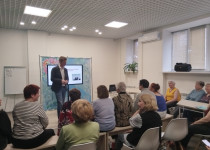 Александр Петров отчитался о проделанной работе перед жителями избирательного округа №8