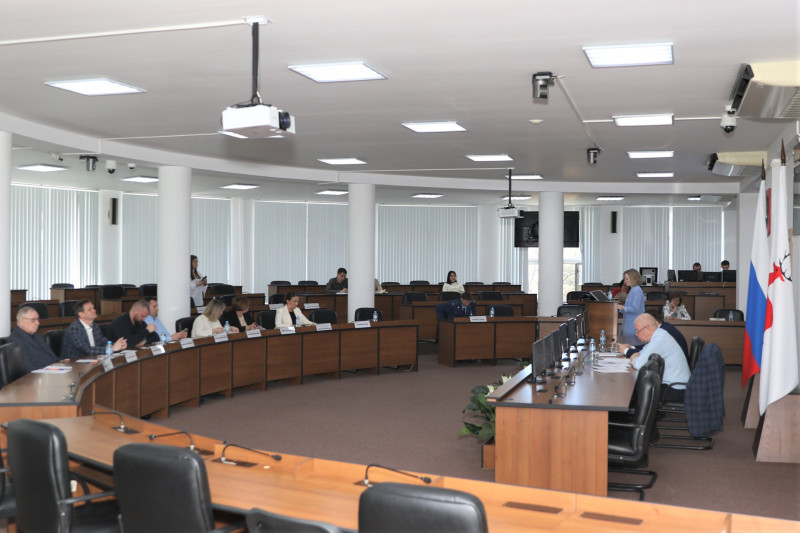 «Перевыполнение плана по неналоговым доходам говорит о системной работе по вовлечению объектов в хозяйственный оборот», – Алексей Запоев