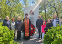 Владимир Поддымников-Гордеев принял участие в праздничных мероприятиях в честь Дня Победы в Приокском районе