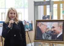 Фотовыставка, знакомящая нижегородцев с деятельностью Владимира Жириновского, представила свежий взгляд на политика