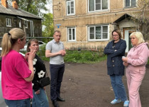 Дмитрий Игошин оказал содействие в решении проблем  жителей улицы Крановой