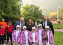 Светлана Досаева приняла участие в празднике «Всем двором»