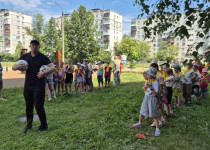 Дружить и побеждать: ТОС №5 провел праздник спорта в школе №43
