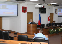 Депутаты поддержали решения о присвоении нижегородцам почетных званий