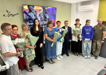 В патриотическом пространстве «Защитники Отечества» вручили медали «За поддержку специальной военной операции»