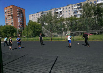 Подростки ТОС № 3 встретились на футбольной площадке в сквере им. Прыгунова