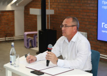 «Работа в муниципалитетах - это не «репетиция» большой политики, а настоящая школа ответственности», - Евгений Чинцов