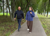 Владимир Поддымников-Гордеев проинспектировал уличное освещение в сквере Юлия Седакова