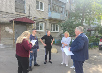 Николай Сатаев проконтролировал исполнение обращений граждан