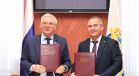 Церемония подписания соглашения о сотрудничестве между региональным парламентом и Думой Нижнего Новгорода